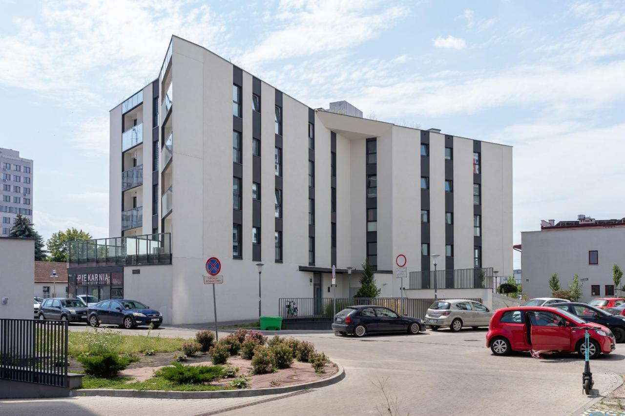 Apartment With Balcony & Parking Mogilska By Renters Prestige Краков Экстерьер фото